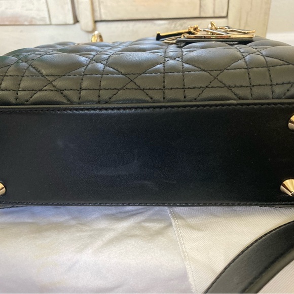 Small Lady Dior My ABCDIOR Bag in Noir with Tonal Enamel D. I. O. R. Charms - Picture 16 of 16